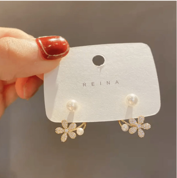 Daisy glow earrings